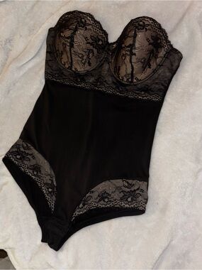 Marylin Monroe Black Lace Bodysuit